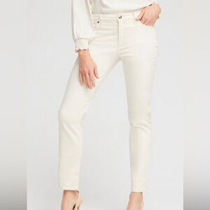 Chicos English cream comfortable flattering corduroy pants